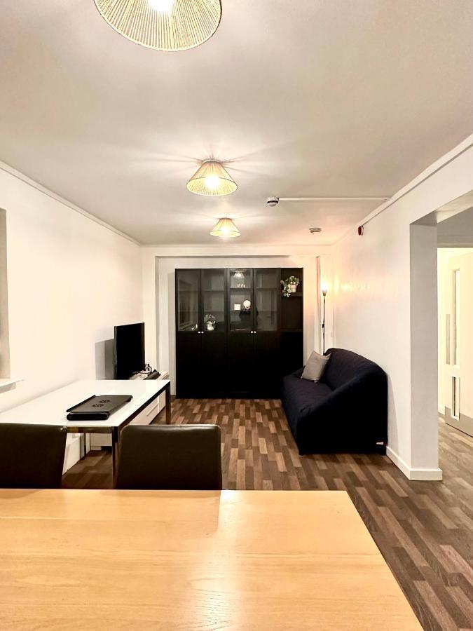 Bright, Warm & Cozy House In Harpurhey Apartment Manchester Exterior photo