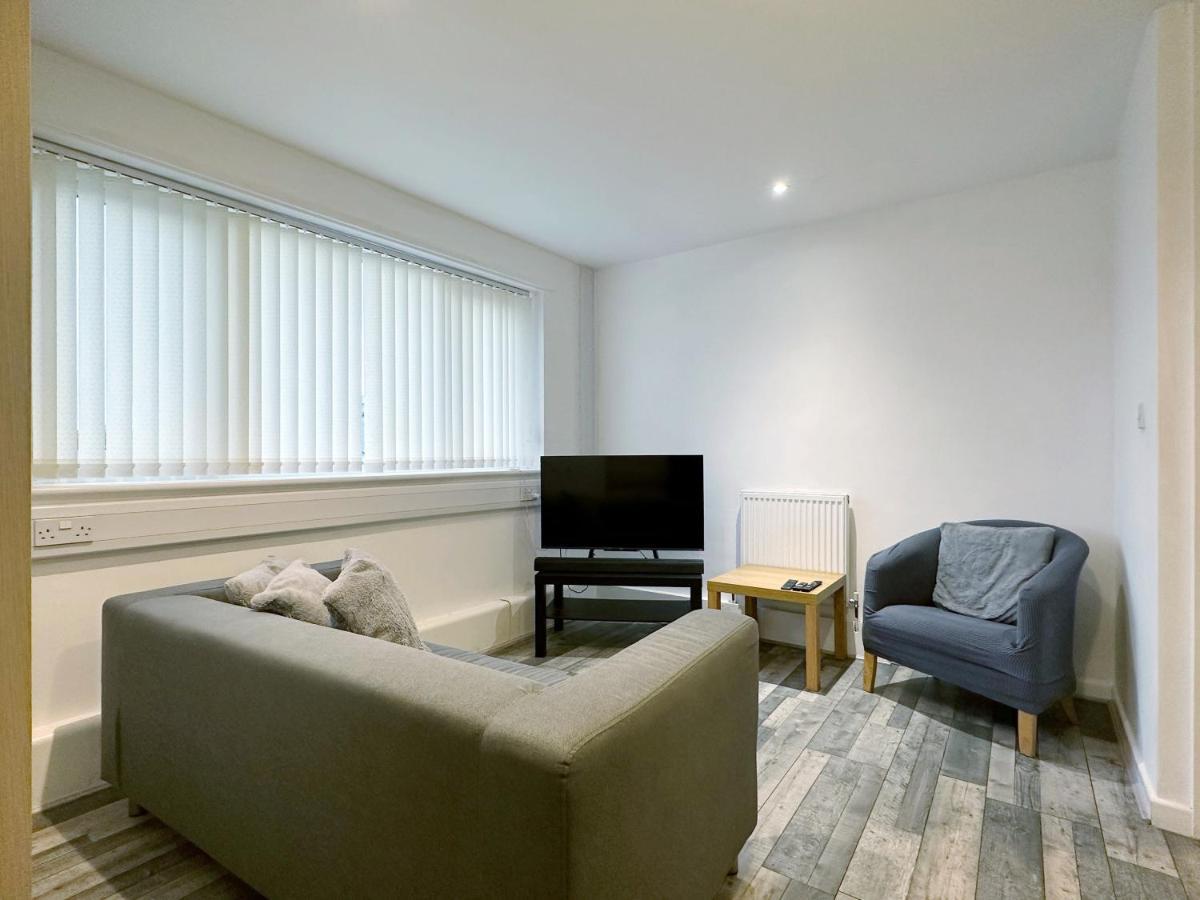 Bright, Warm & Cozy House In Harpurhey Apartment Manchester Exterior photo